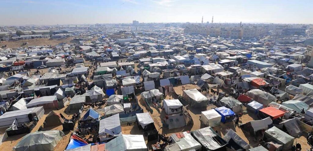 displacement camps in Rafah, where a majority of Palestinians in Gaza reside 