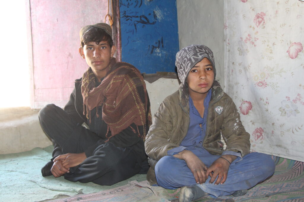 Mozdalifa’s sons, struggling in winter