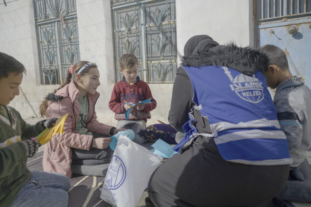 Islamic Relief giving Hanan and her family, Syrian refugees, eid gifts