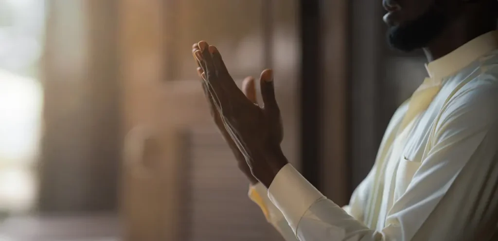 making dua is a good way of making the most of day of Arafah (arafat)