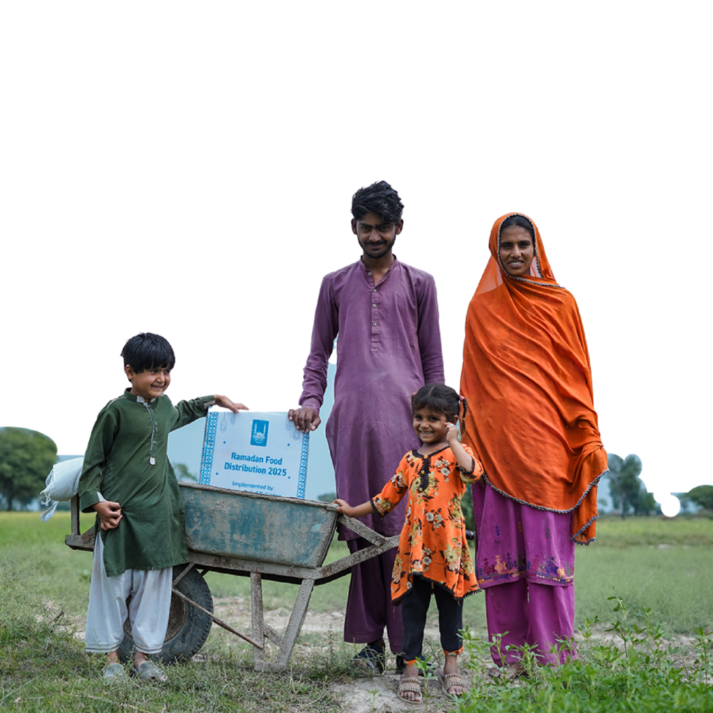 a happy family received aid from islamic relief team in pakistan